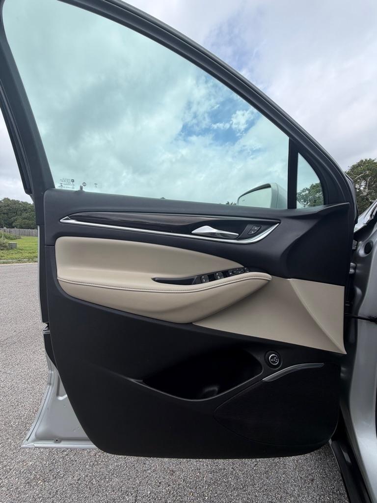 Buick Enclave FWD 4dr Essence 2020