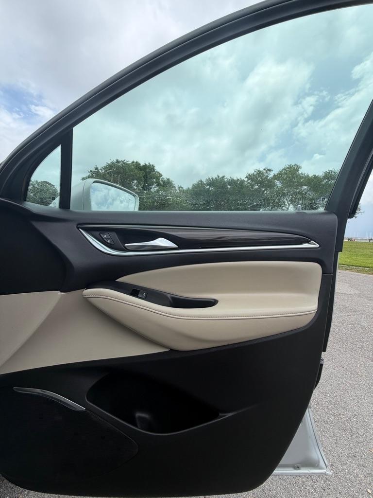 Buick Enclave FWD 4dr Essence 2020