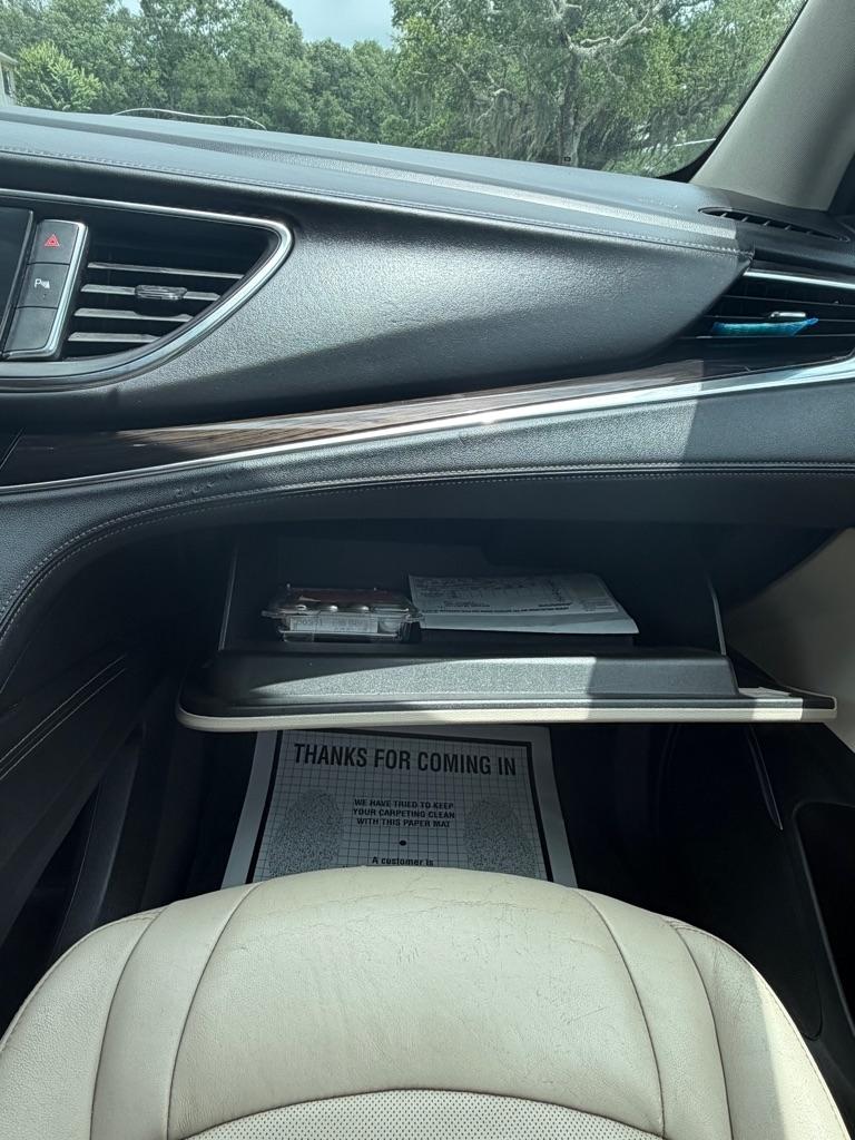 Buick Enclave FWD 4dr Essence 2020