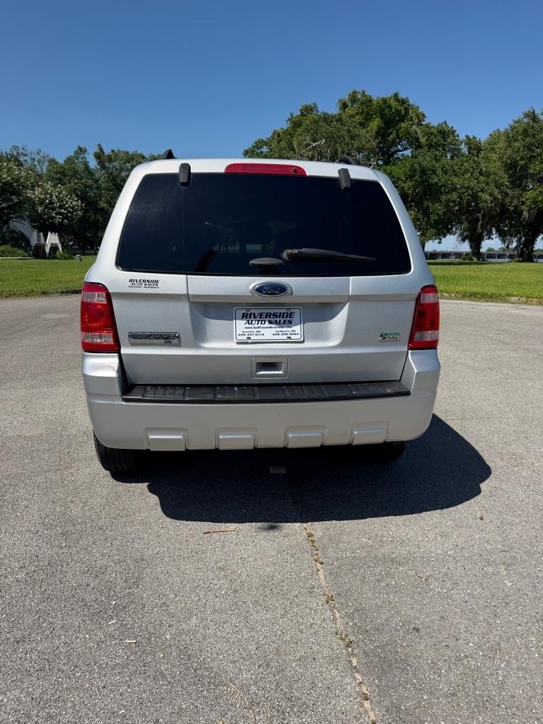Ford Escape 4WD 4dr XLT 2012