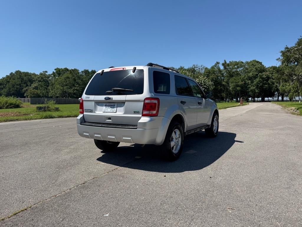 Ford Escape 4WD 4dr XLT 2012
