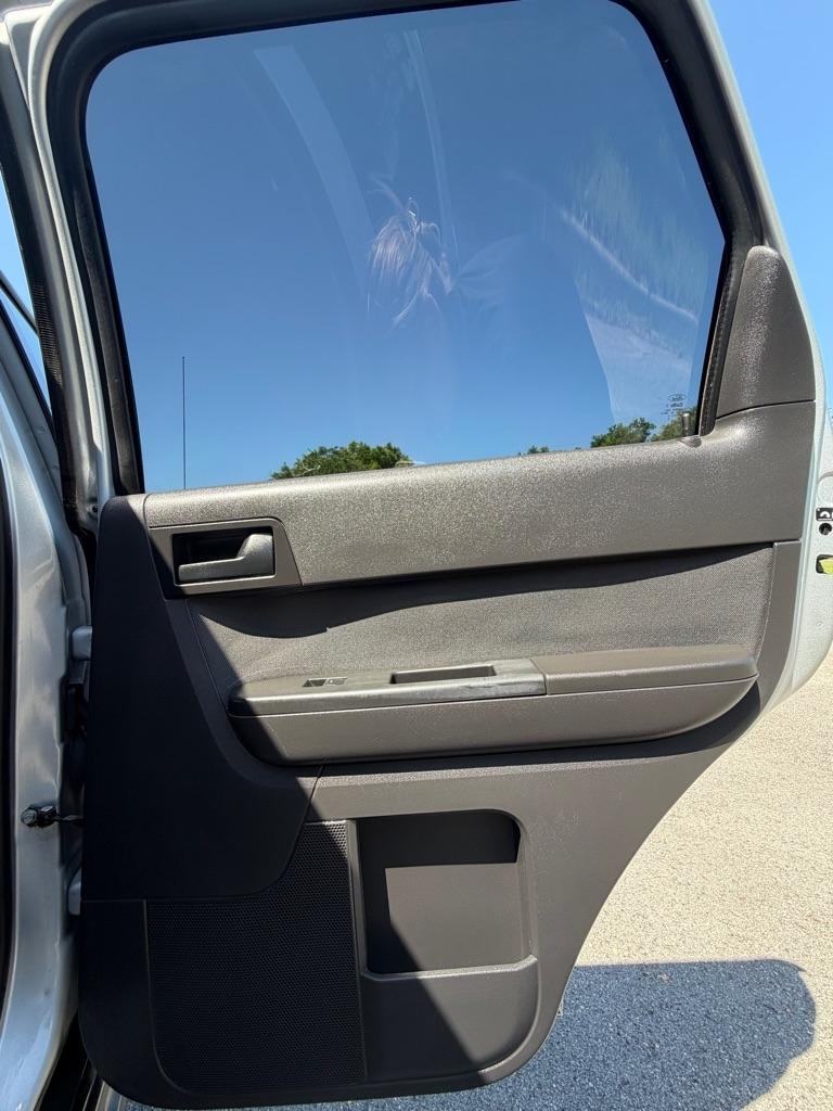 Ford Escape 4WD 4dr XLT 2012