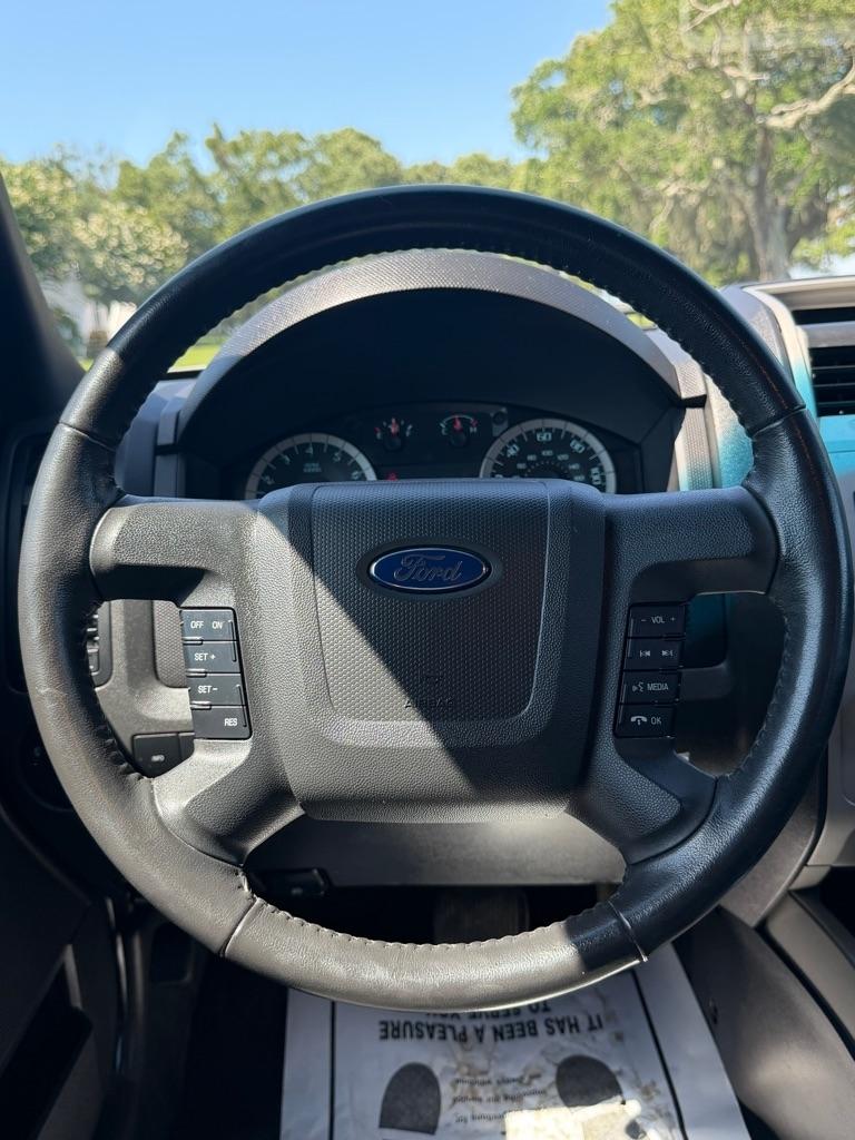 Ford Escape 4WD 4dr XLT 2012