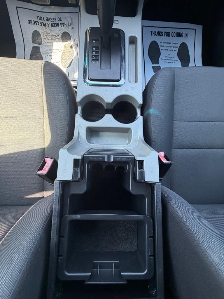 Ford Escape 4WD 4dr XLT 2012