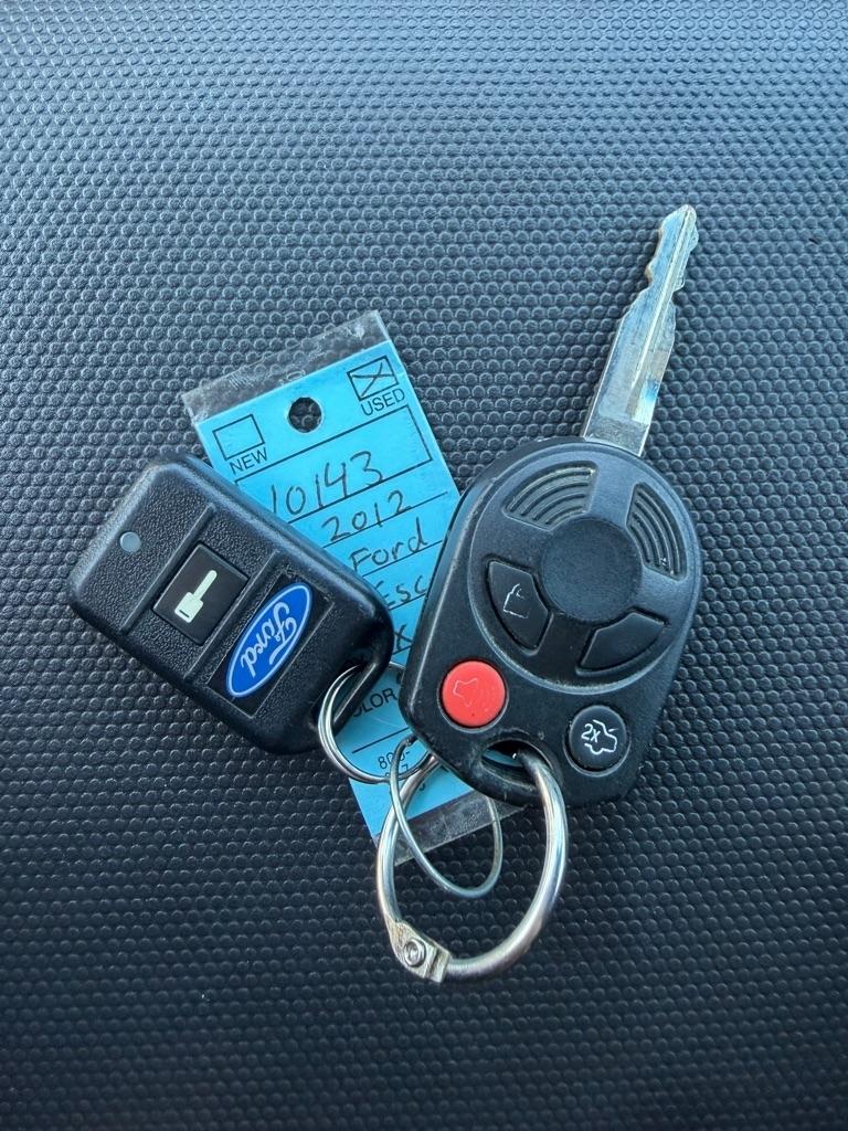 Ford Escape 4WD 4dr XLT 2012