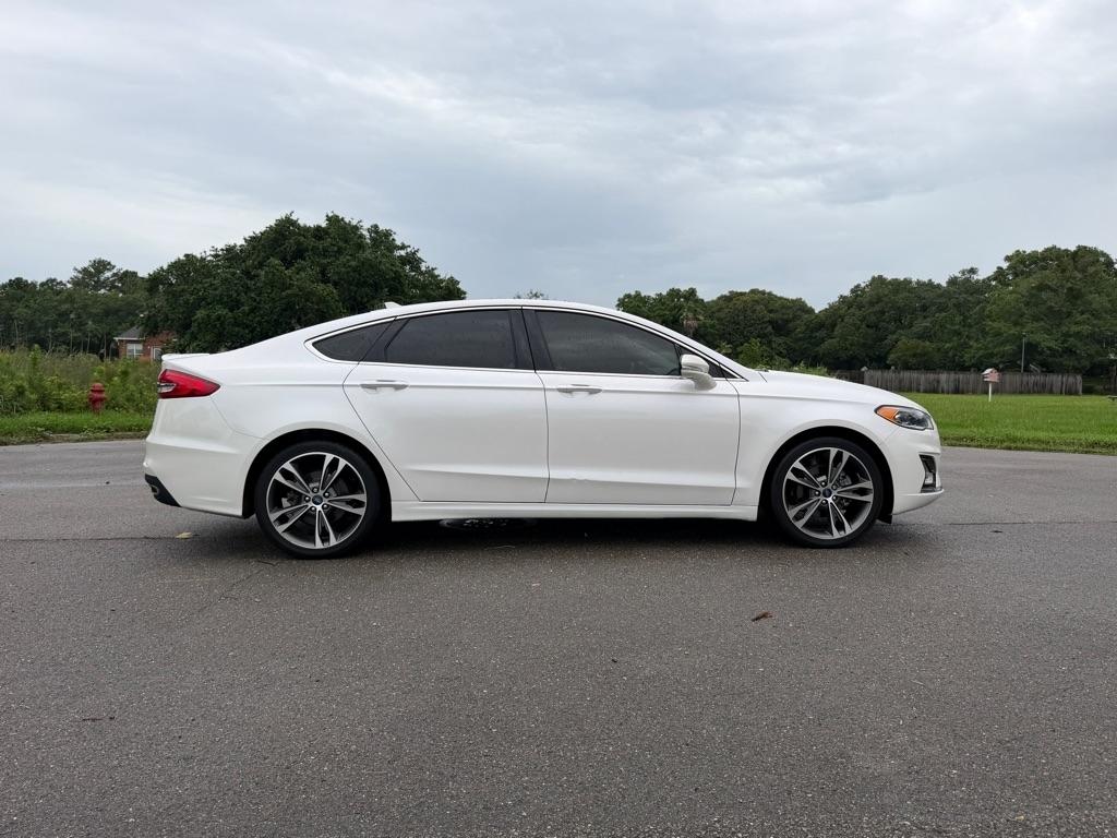 Ford Fusion Titanium FWD 2019