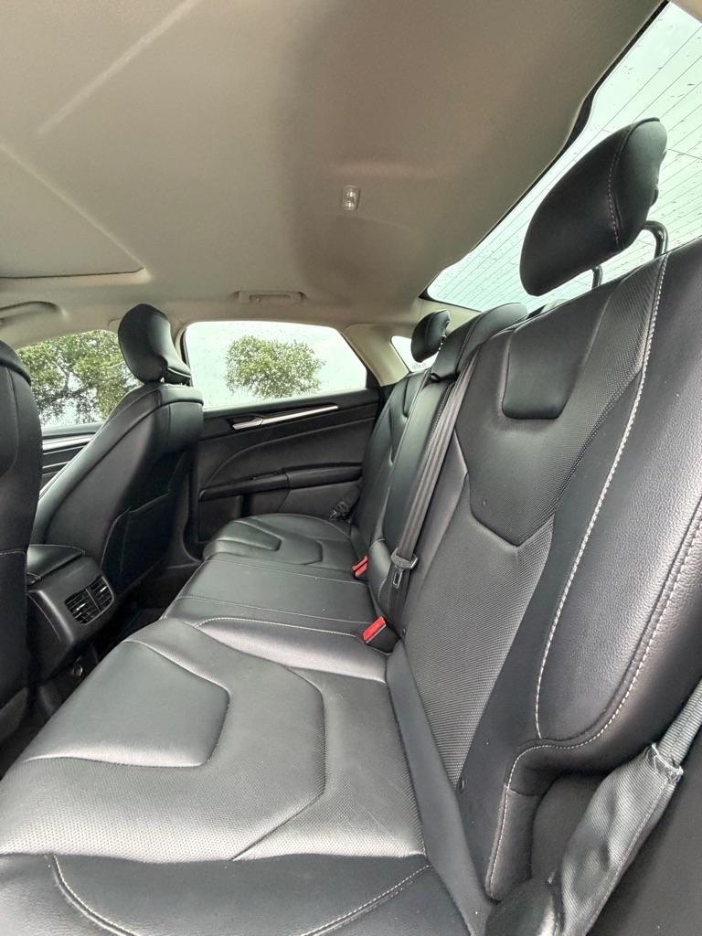 Ford Fusion Titanium FWD 2019