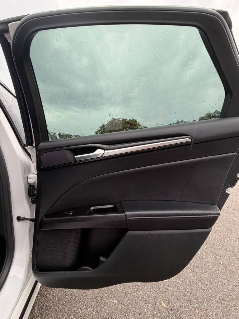 Ford Fusion Titanium FWD 2019