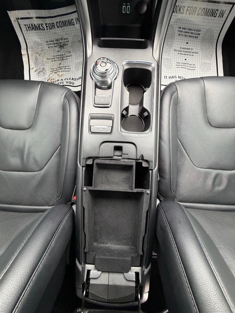 Ford Fusion Titanium FWD 2019