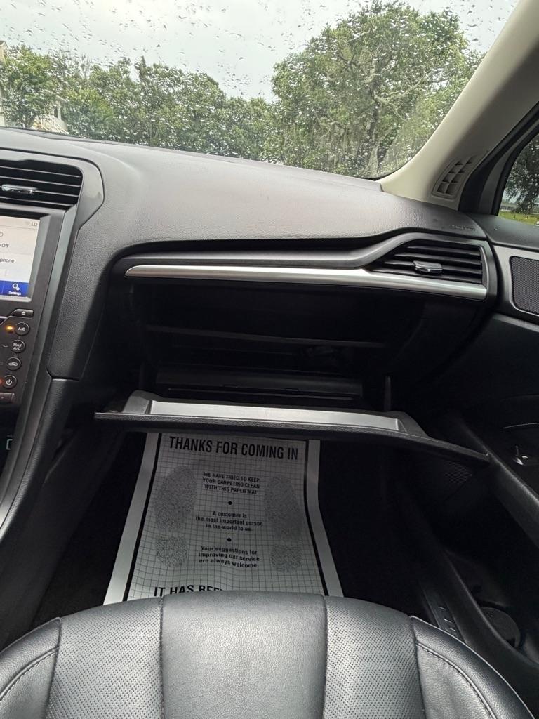 Ford Fusion Titanium FWD 2019