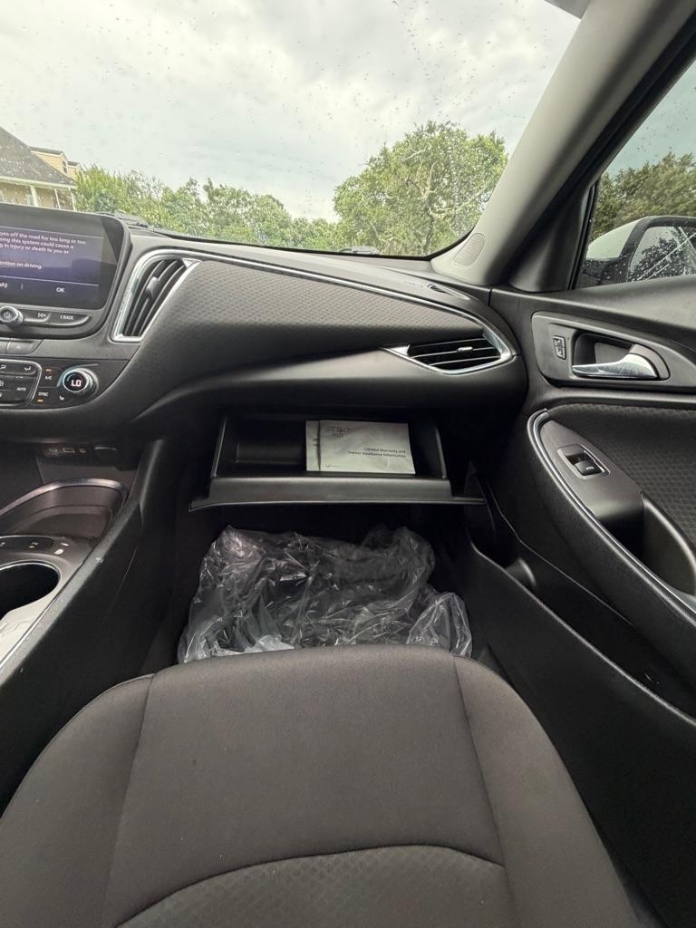 Chevrolet Malibu 4dr Sdn LT 2021