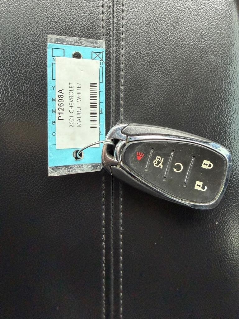 Chevrolet Malibu 4dr Sdn LT 2021