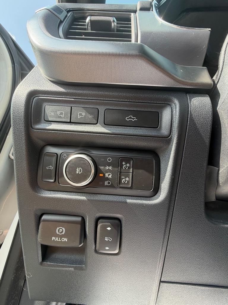 Ford F-150 Platinum 4WD SuperCrew 5.5' Box 2021