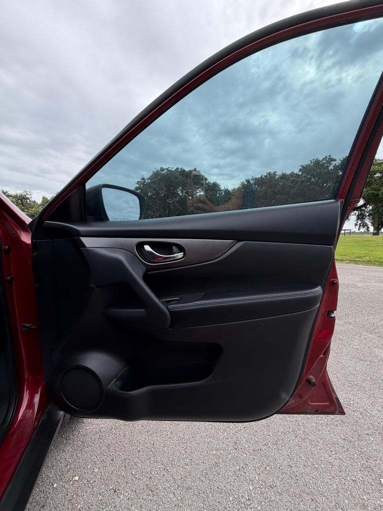 Nissan Rogue FWD 4dr S 2016