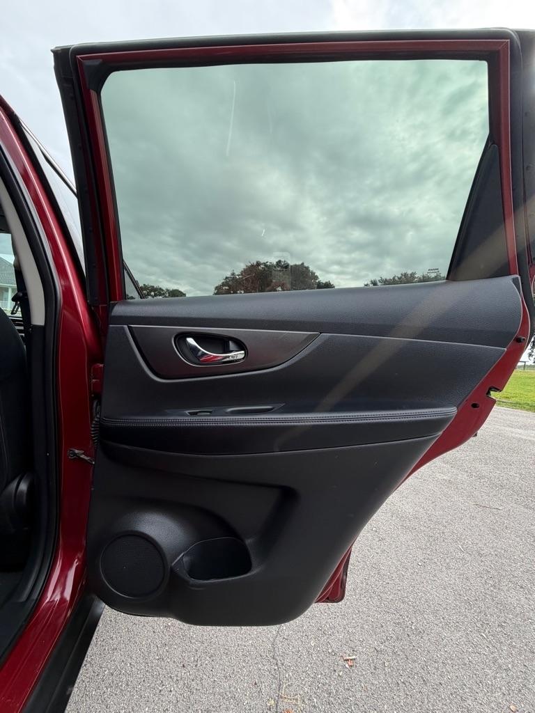 Nissan Rogue FWD 4dr S 2016