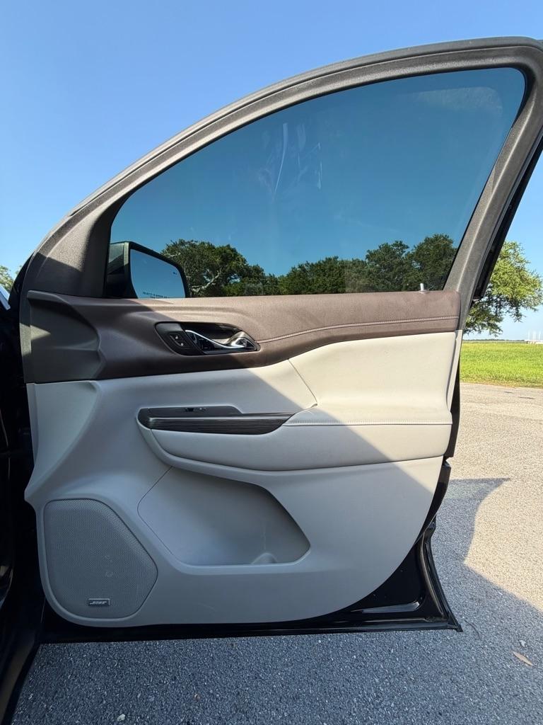 GMC Acadia FWD 4dr SLT w/SLT-1 2019