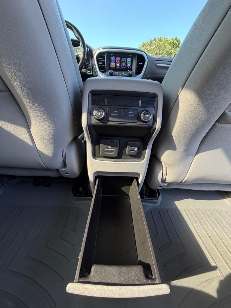 GMC Acadia FWD 4dr SLT w/SLT-1 2019