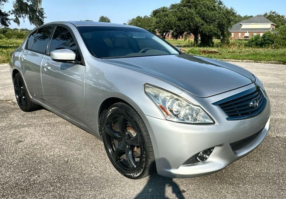 Infiniti G37 Sedan 4dr x AWD 2013