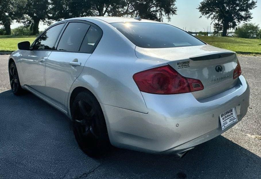 Infiniti G37 Sedan 4dr x AWD 2013