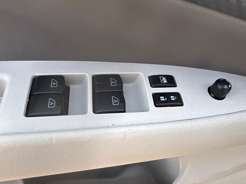 Infiniti G37 Sedan 4dr x AWD 2013