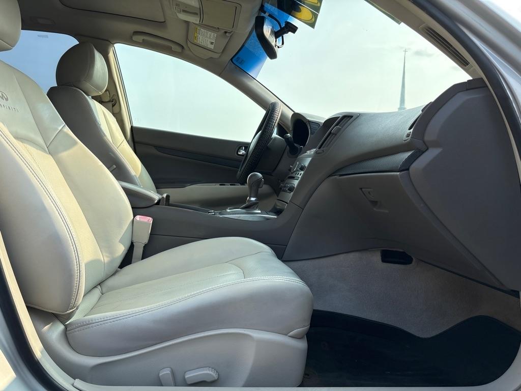 Infiniti G37 Sedan 4dr x AWD 2013