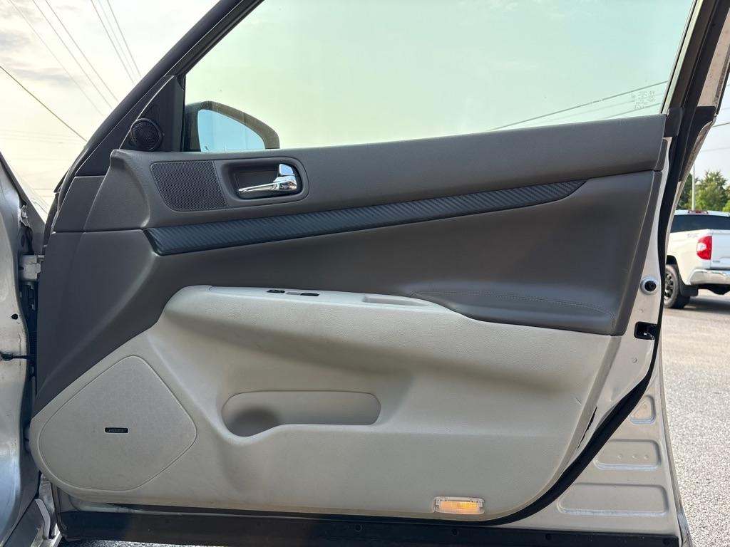 Infiniti G37 Sedan 4dr x AWD 2013