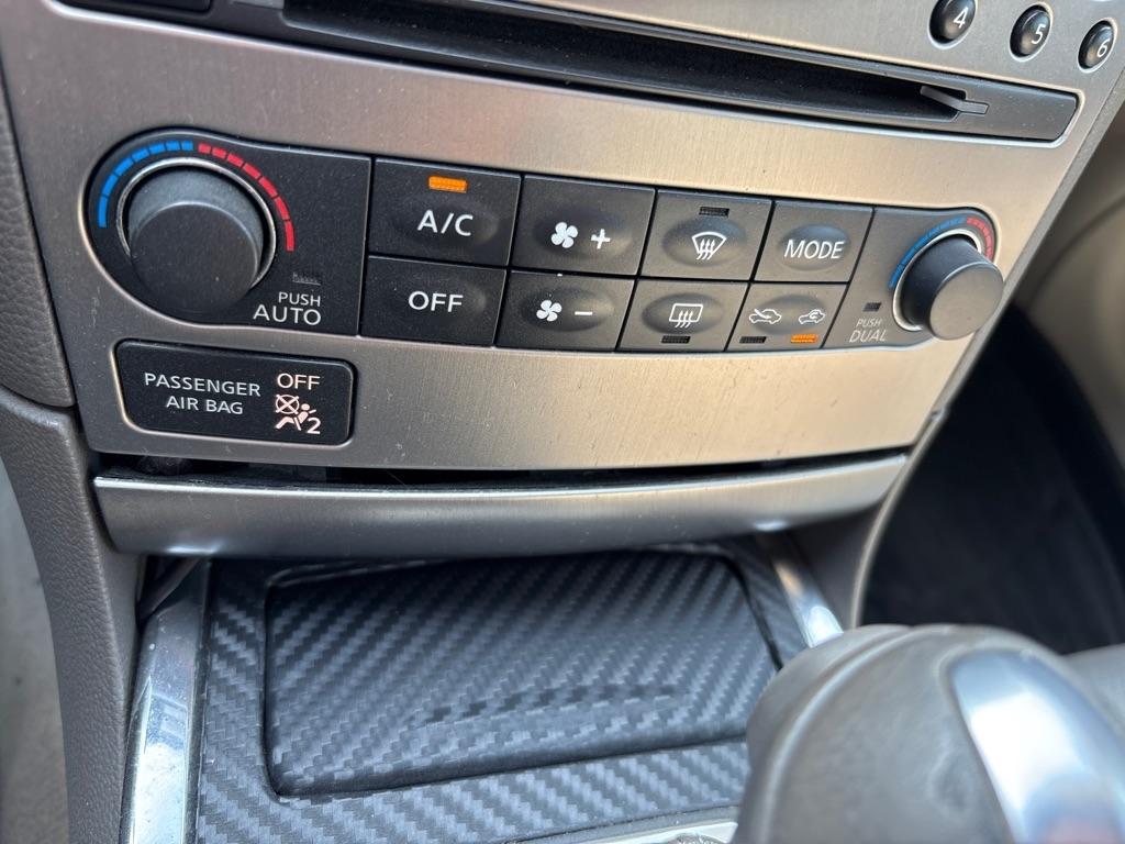 Infiniti G37 Sedan 4dr x AWD 2013