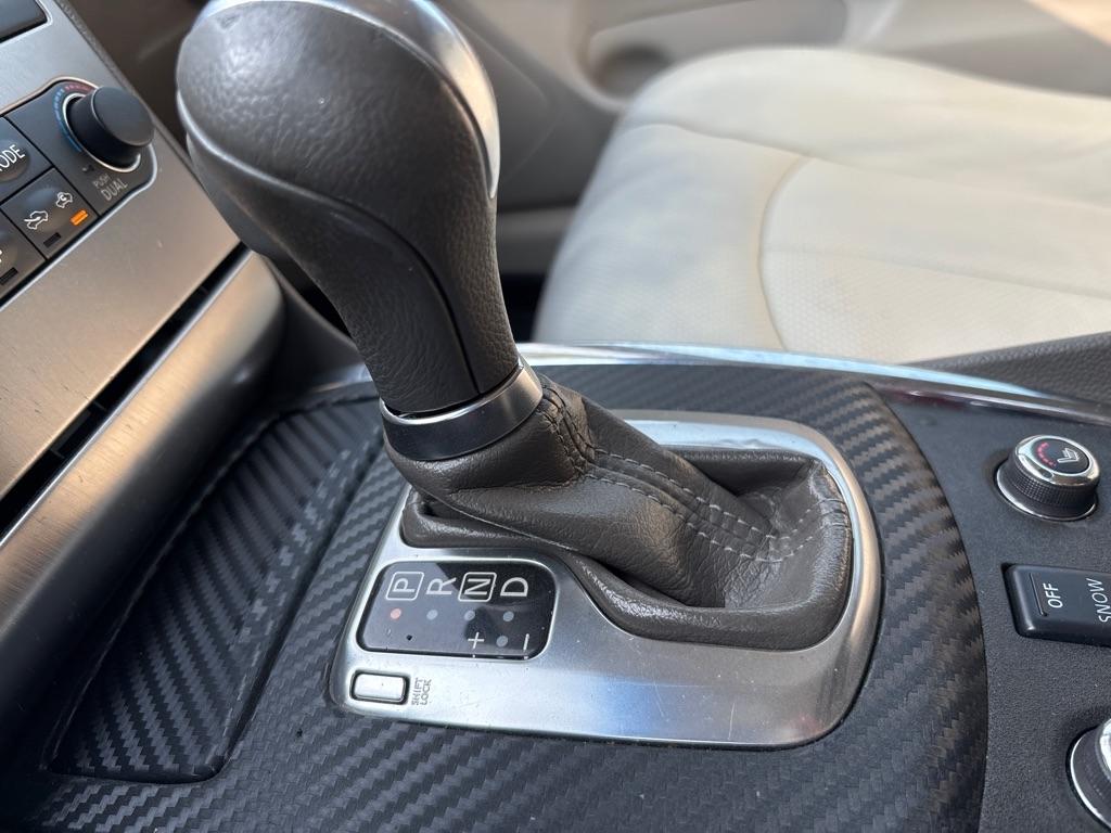 Infiniti G37 Sedan 4dr x AWD 2013