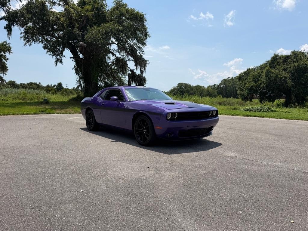 Dodge Challenger SXT RWD 2018