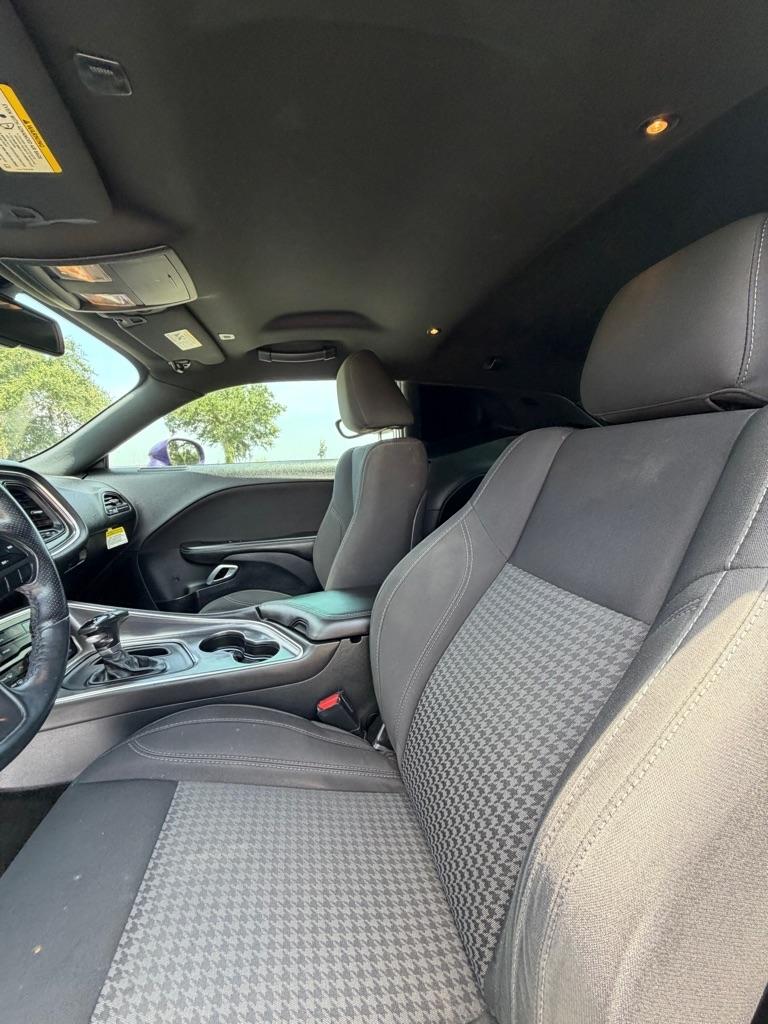Dodge Challenger SXT RWD 2018