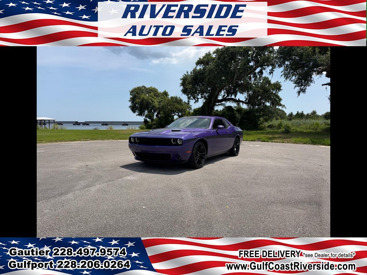 2018 Dodge Challenger SXT RWD