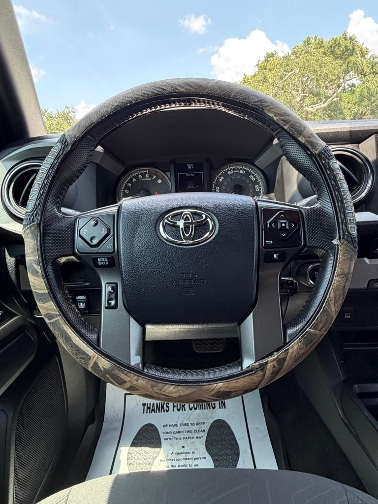 Toyota Tacoma SR5 Double Cab 5' Bed V6 4x2 AT (Natl) 2017