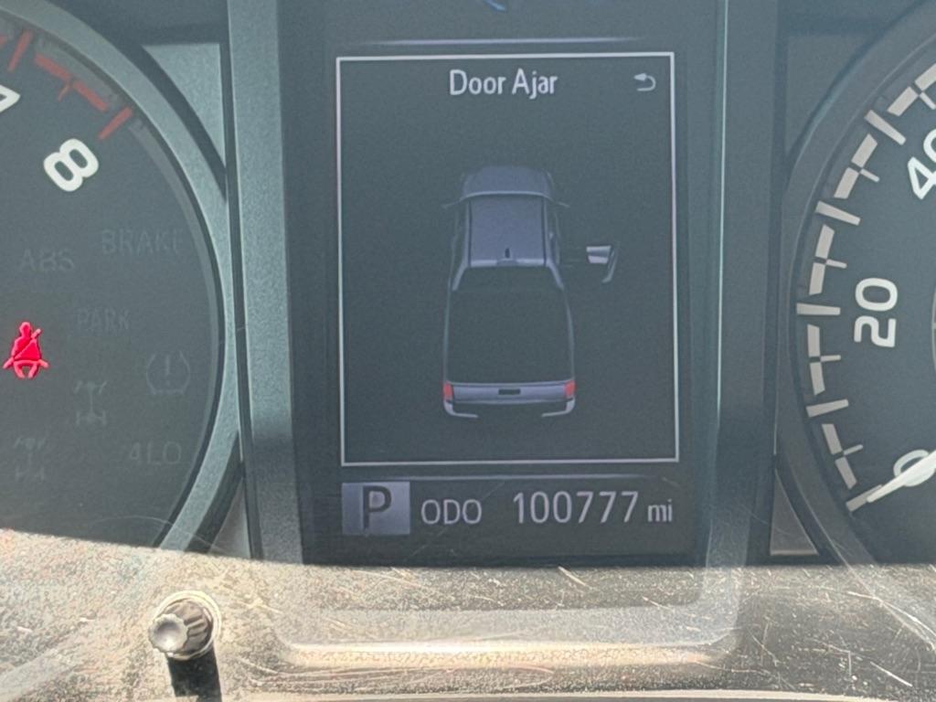 Toyota Tacoma SR5 Double Cab 5' Bed V6 4x2 AT (Natl) 2017