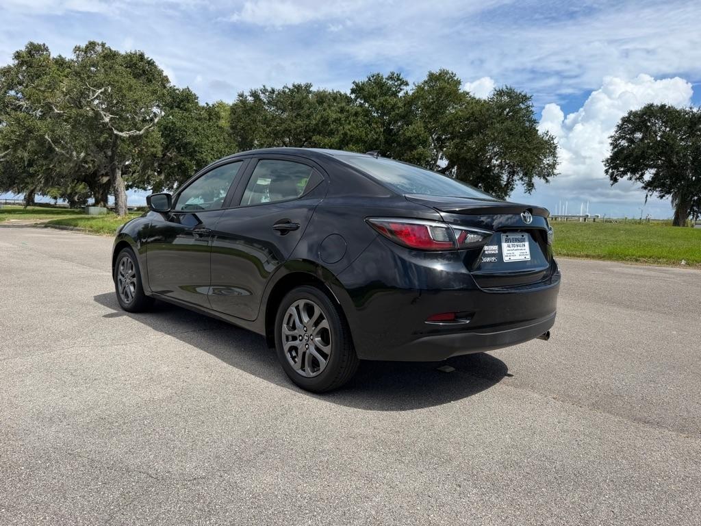 Toyota Yaris Sedan L Manual (Natl) 2019