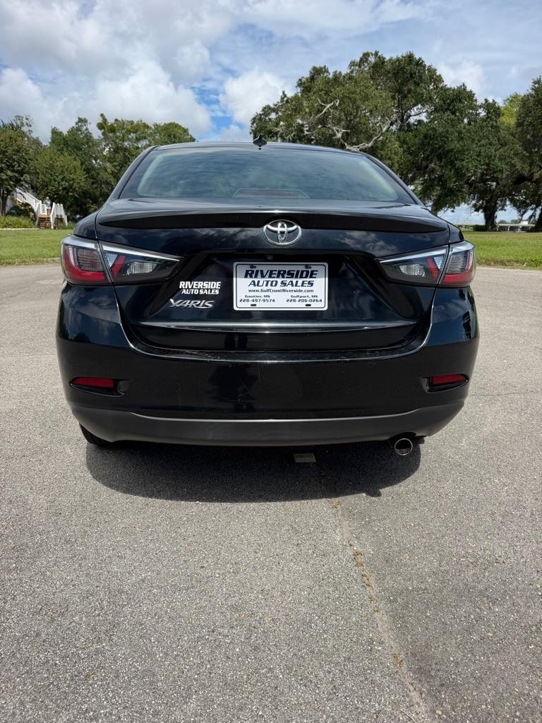 Toyota Yaris Sedan L Manual (Natl) 2019