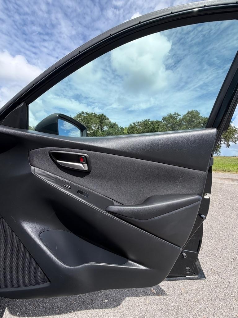 Toyota Yaris Sedan L Manual (Natl) 2019