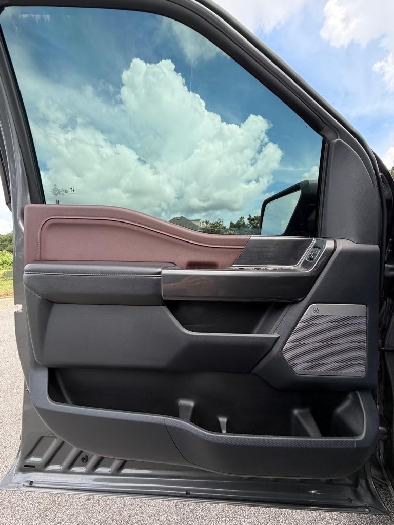 Ford F-150 photo 9