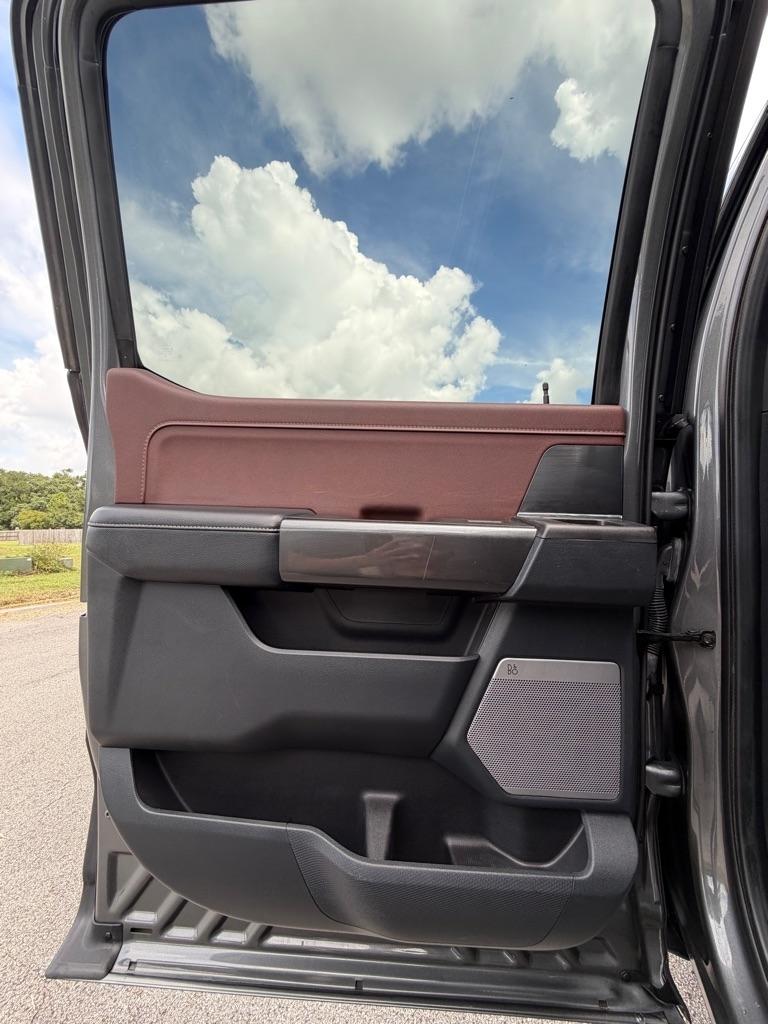 Ford F-150 photo 12