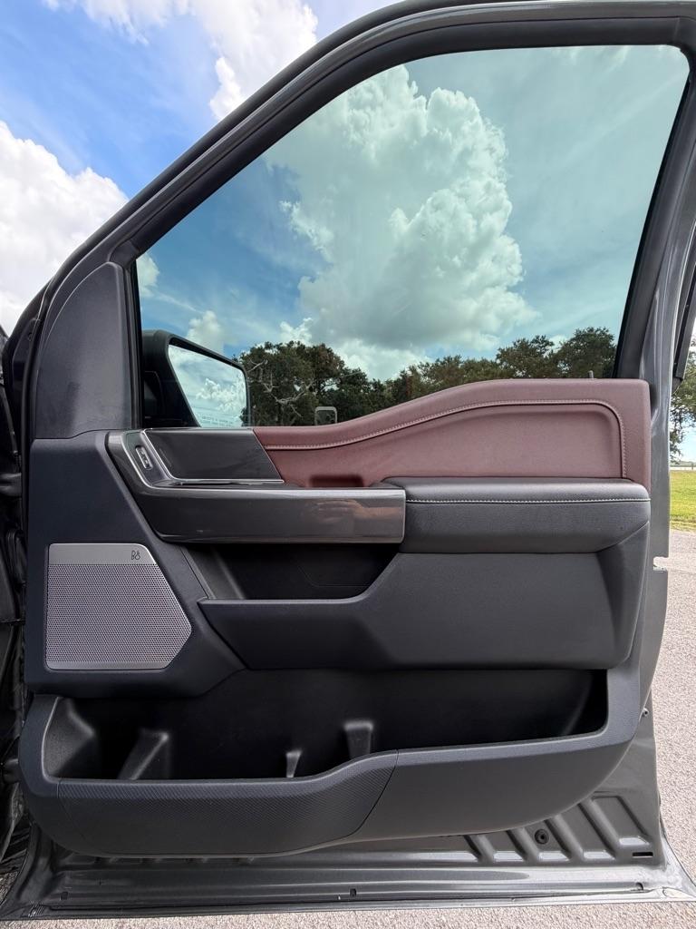Ford F-150 photo 15