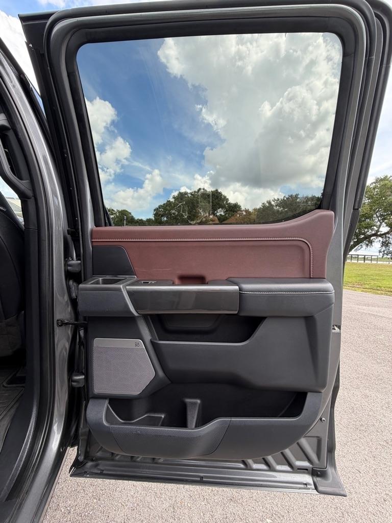 Ford F-150 photo 17