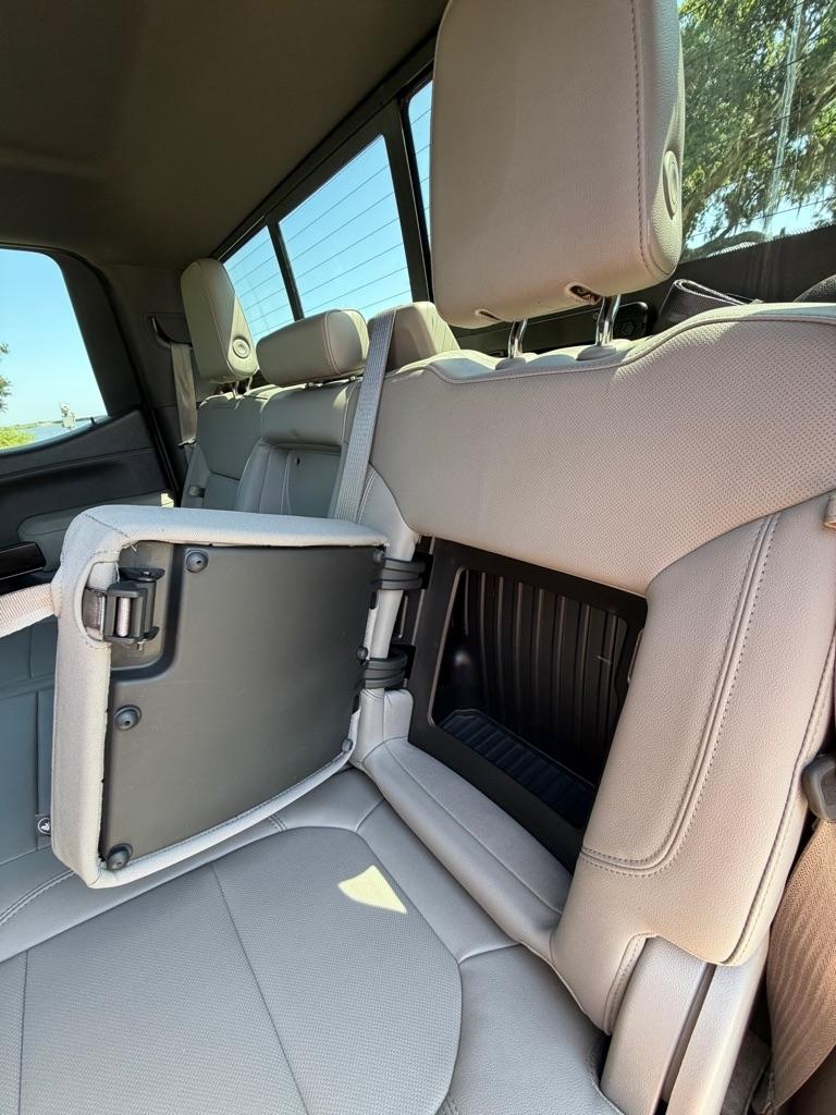 GMC Sierra 1500 4WD Crew Cab 147" SLT 2019