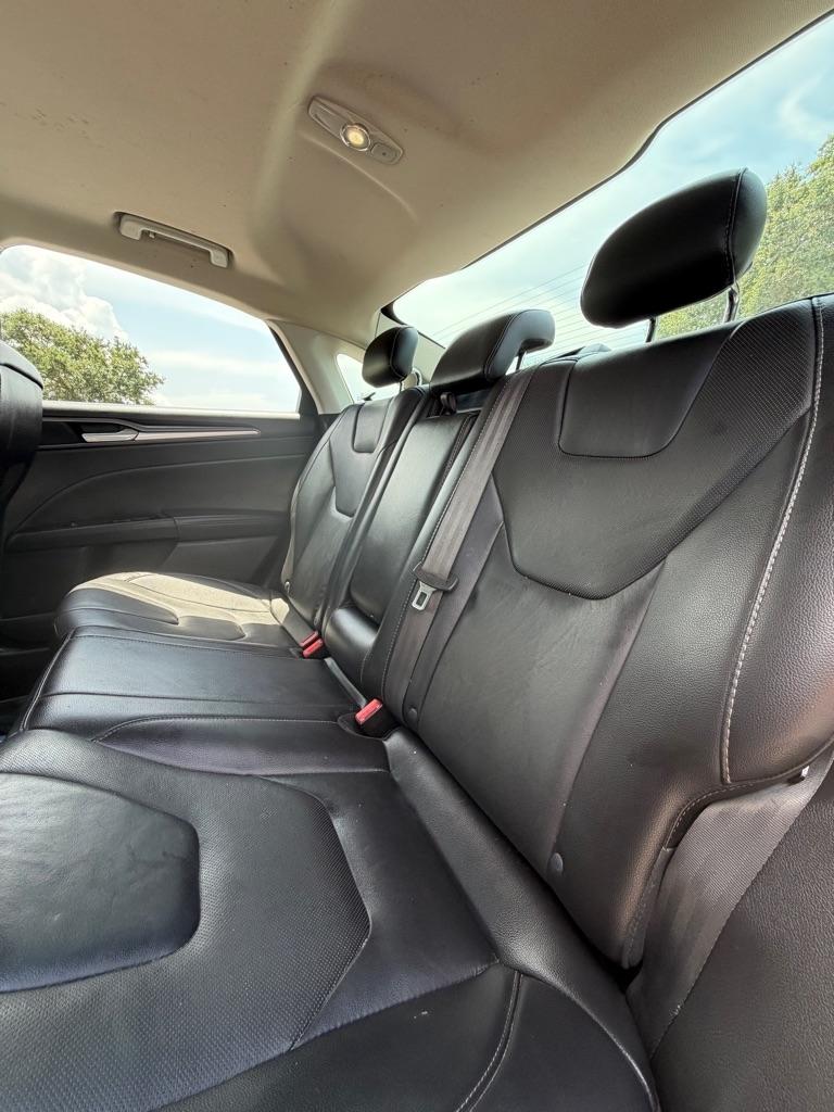 Ford Fusion 4dr Sdn Titanium FWD 2015