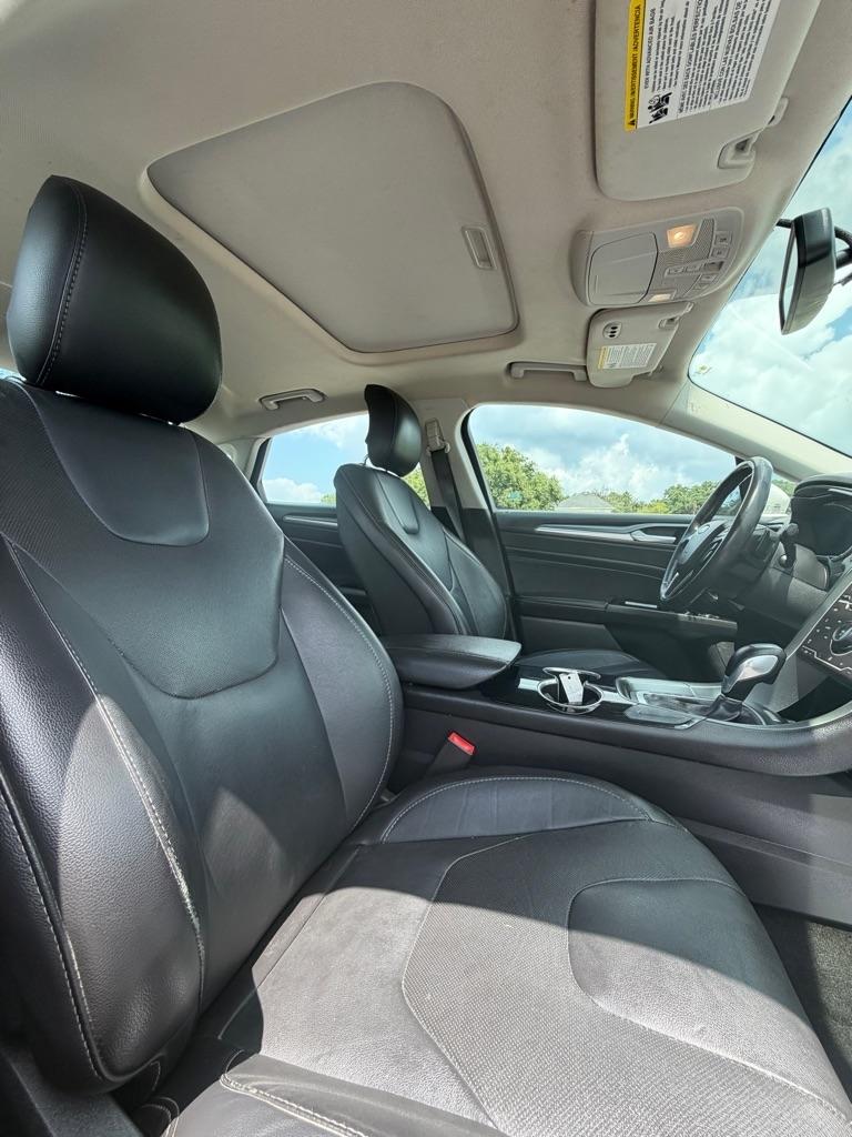 Ford Fusion 4dr Sdn Titanium FWD 2015