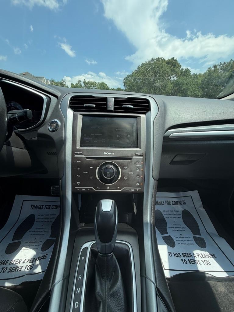 Ford Fusion 4dr Sdn Titanium FWD 2015