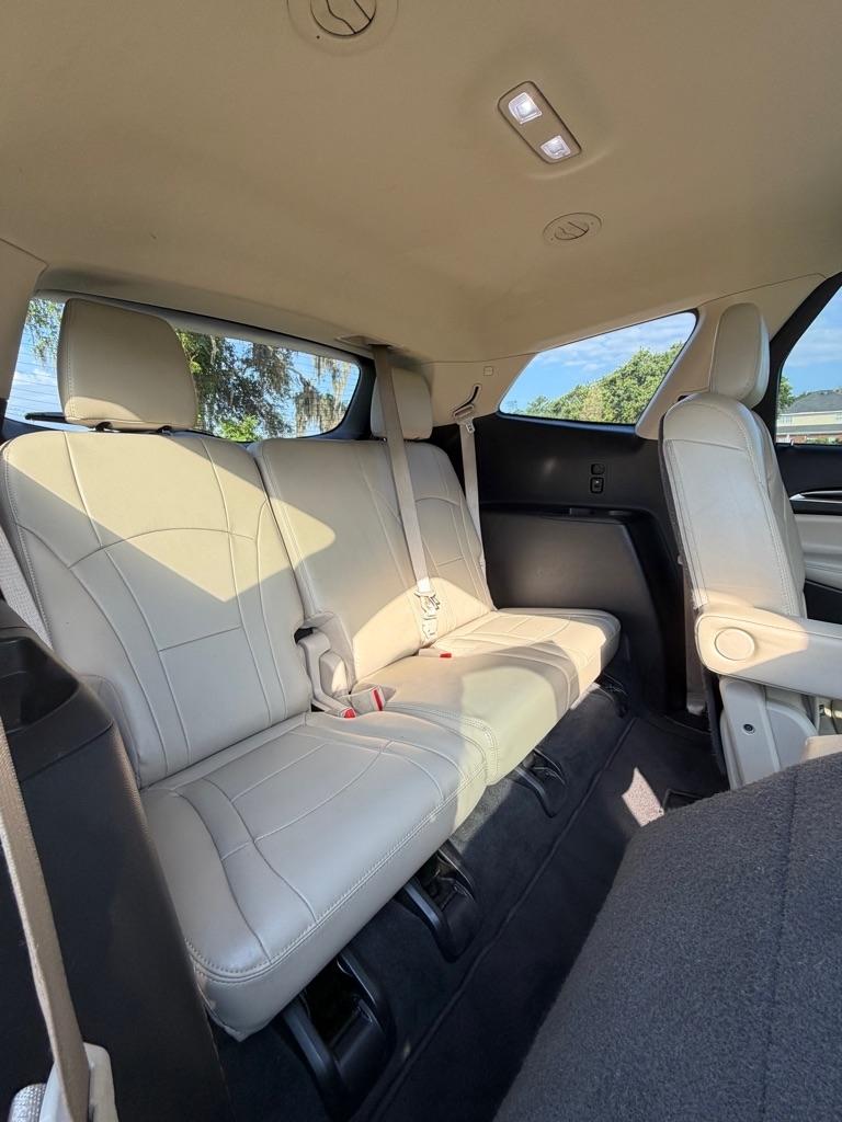 Buick Enclave FWD 4dr Essence 2018