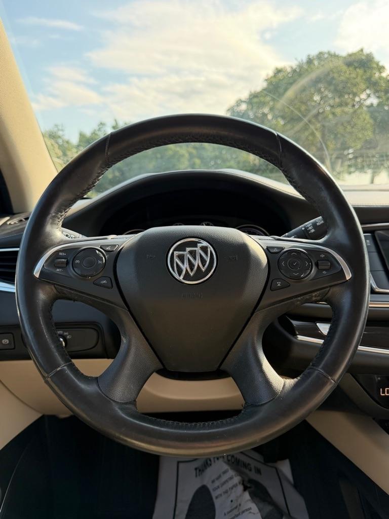 Buick Enclave FWD 4dr Essence 2018