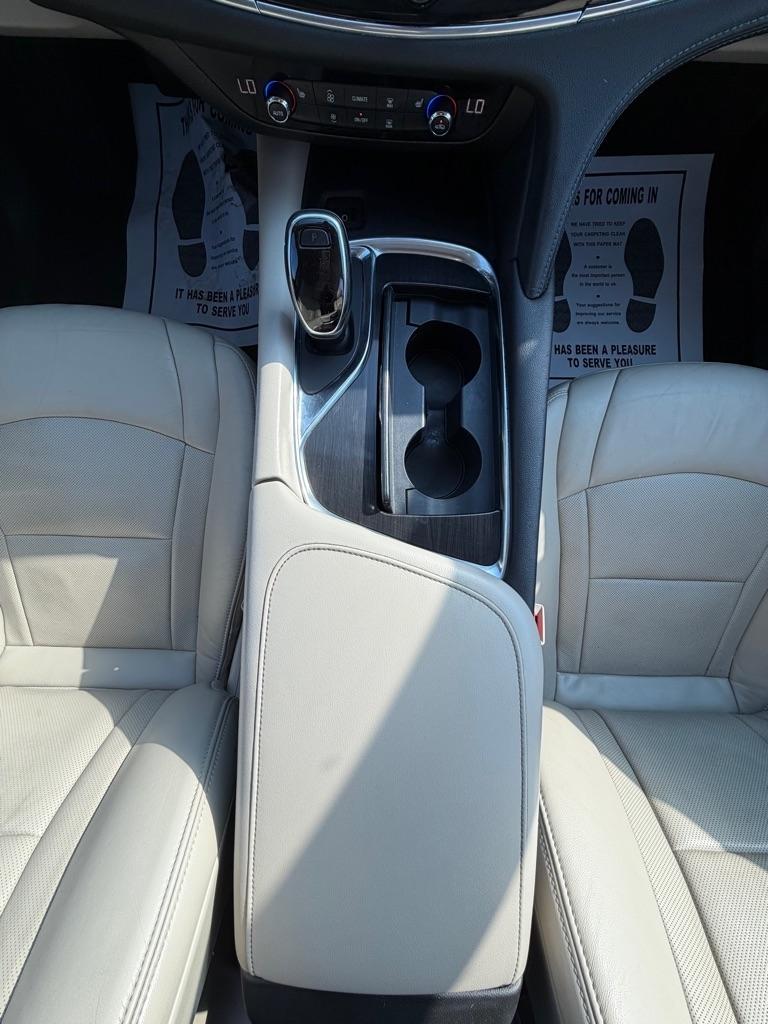 Buick Enclave FWD 4dr Essence 2018