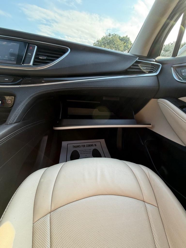 Buick Enclave FWD 4dr Essence 2018