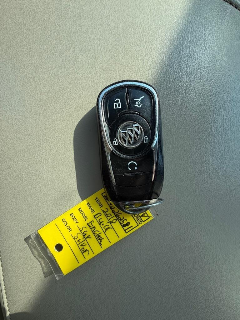 Buick Enclave FWD 4dr Essence 2018