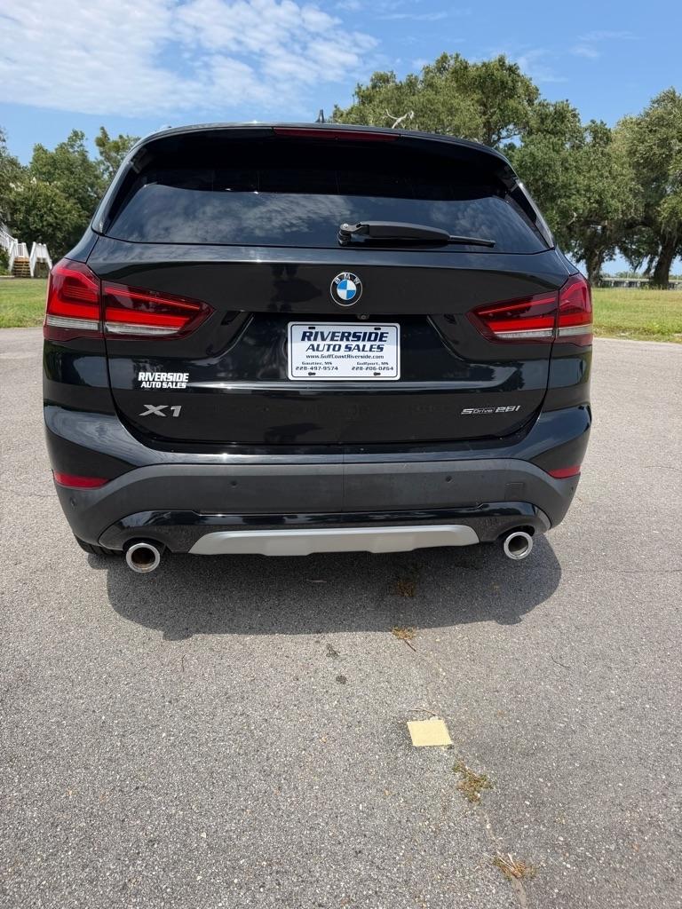 BMW X1 sDrive28i Sports Activity Vehicle 2021